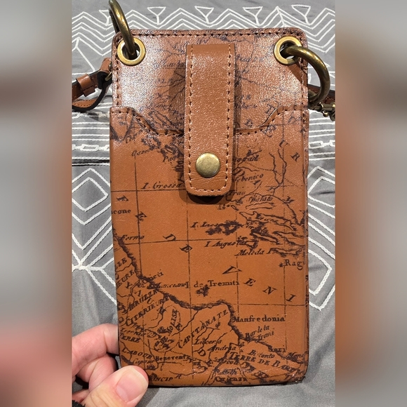Patricia Nash Handbags - Patricia Nash Farleigh Leather Phone Crossbody In Signature Map Print